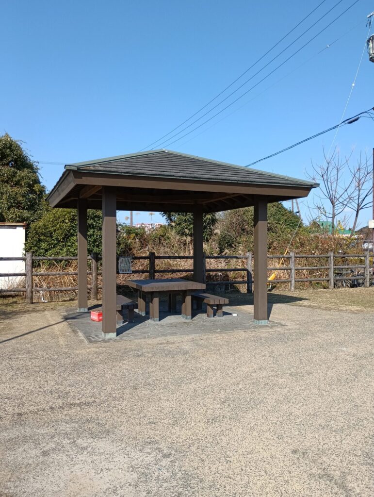 松橋町の公園　休憩